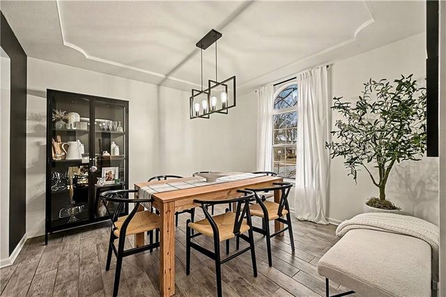 320 NW Palmer Street, Blue Springs, MO 64014