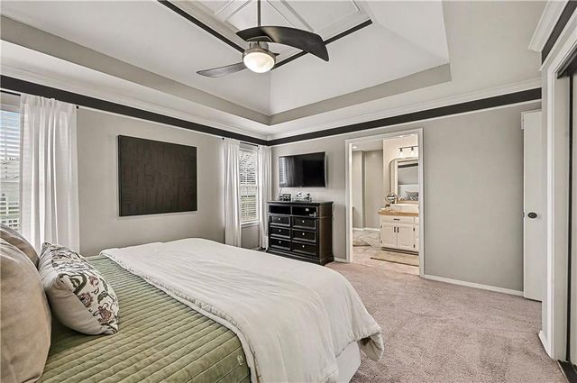 320 NW Palmer Street, Blue Springs, MO 64014