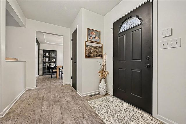 320 NW Palmer Street, Blue Springs, MO 64014