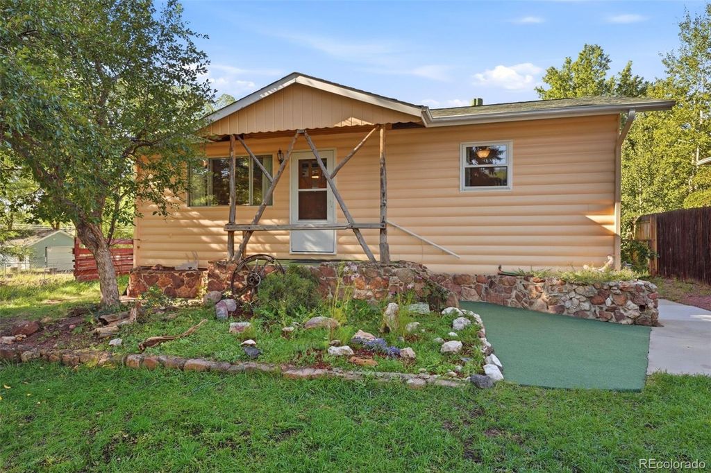 3321 W Bijou Street, Colorado Springs, CO 80904