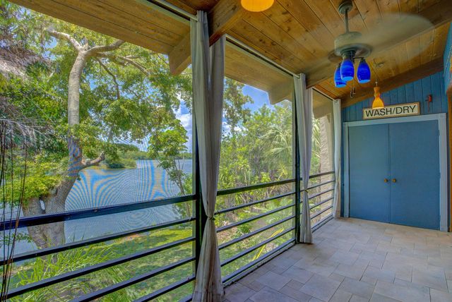 4491 Crystal Lake Drive 201a, Pompano Beach, FL 33064