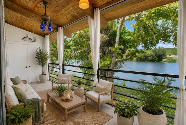 4491 Crystal Lake Drive 201a, Pompano Beach, FL 33064