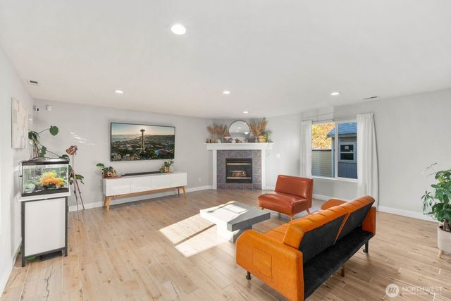 2918 SE 3rd Street, Renton, WA 98056