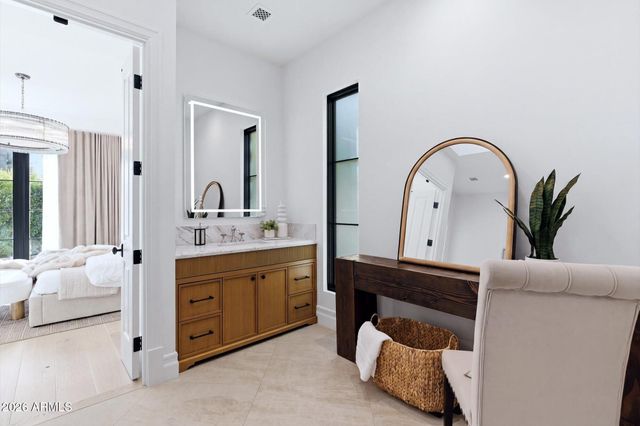 5340 N 32nd Place, Phoenix, AZ 85018