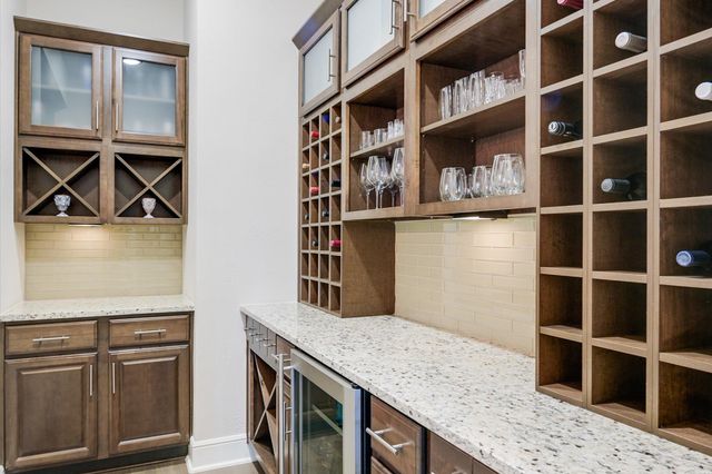 112 Bisset CT, Austin, TX 78738