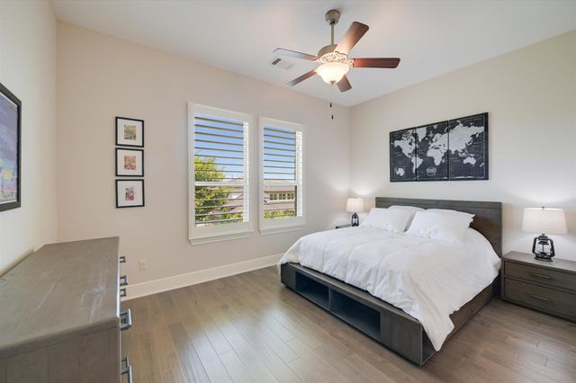 112 Bisset CT, Austin, TX 78738