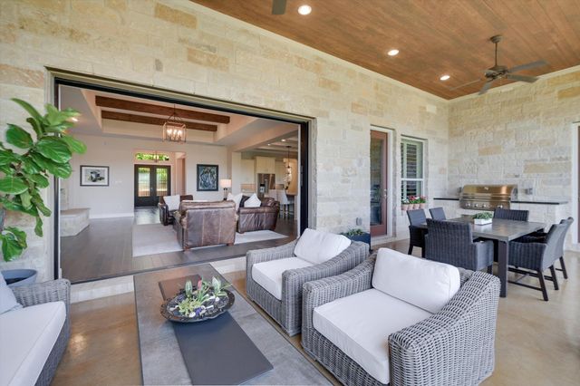 112 Bisset CT, Austin, TX 78738