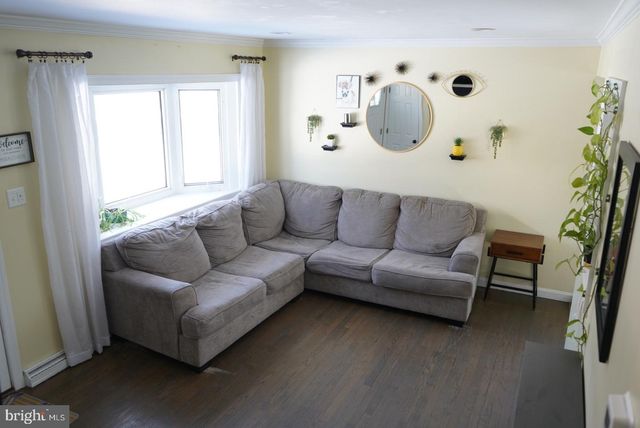 400 WOODLAWN AVE, Williamstown, NJ 08094