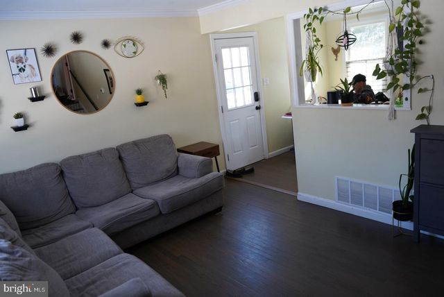 400 WOODLAWN AVE, Williamstown, NJ 08094