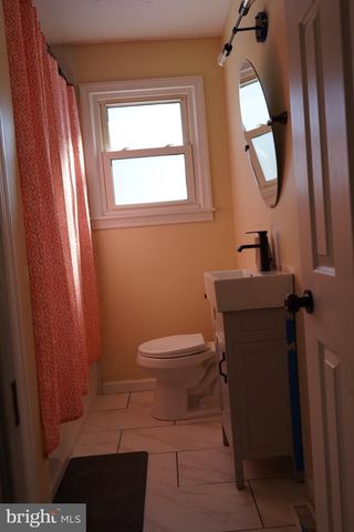 400 WOODLAWN AVE, Williamstown, NJ 08094