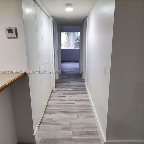 9909 Westwood Dr 12-1, Tamarac, FL 33321