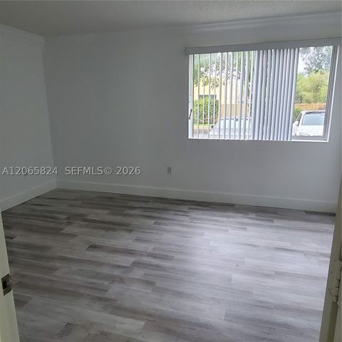 9909 Westwood Dr 12-1, Tamarac, FL 33321