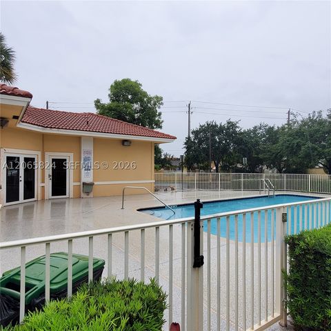 9909 Westwood Dr 12-1, Tamarac, FL 33321