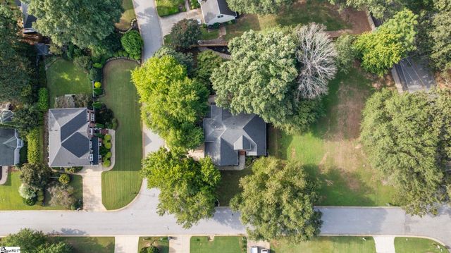 4 Plum Creek Lane, Greenville, SC 29607