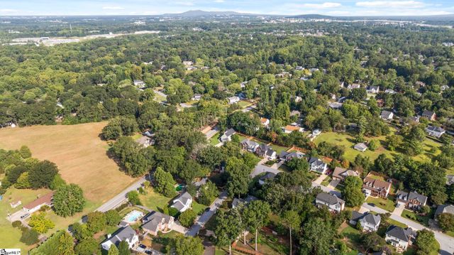 4 Plum Creek Lane, Greenville, SC 29607