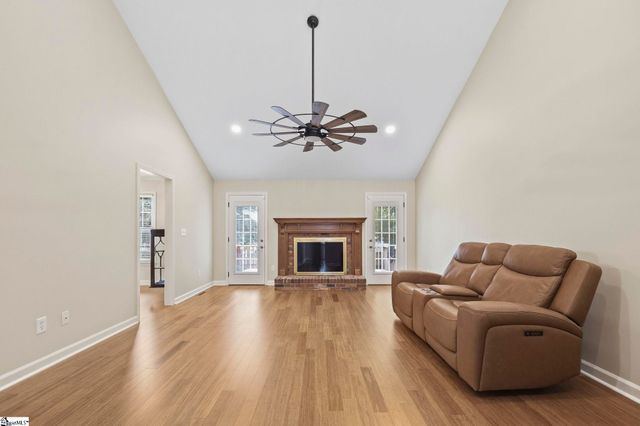 4 Plum Creek Lane, Greenville, SC 29607