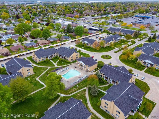 11810 Ina Drive 70, Sterling Heights, MI 48312