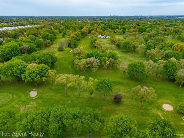 11810 Ina Drive 70, Sterling Heights, MI 48312