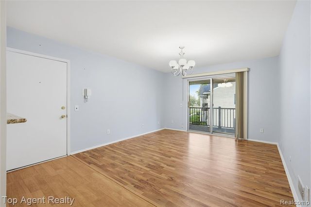 11810 Ina Drive 70, Sterling Heights, MI 48312