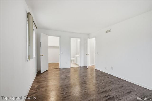 11810 Ina Drive 70, Sterling Heights, MI 48312
