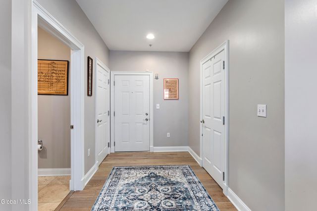 70 Railroad Place APT 405, Saratoga Springs, NY 12866