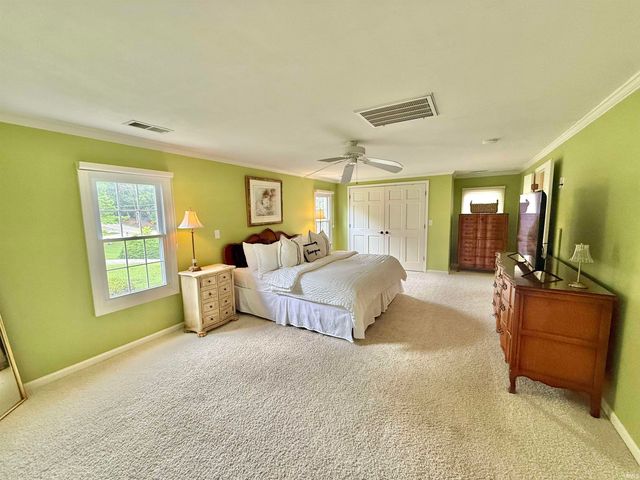 1150 E Hillsdale Road, Evansville, IN 47725