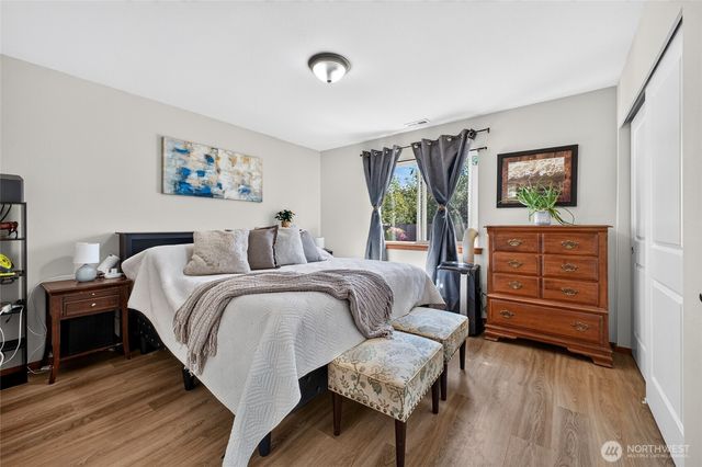 523 E Van Dam Place, Buckley, WA 98321