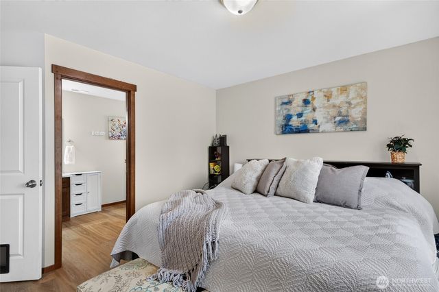 523 E Van Dam Place, Buckley, WA 98321