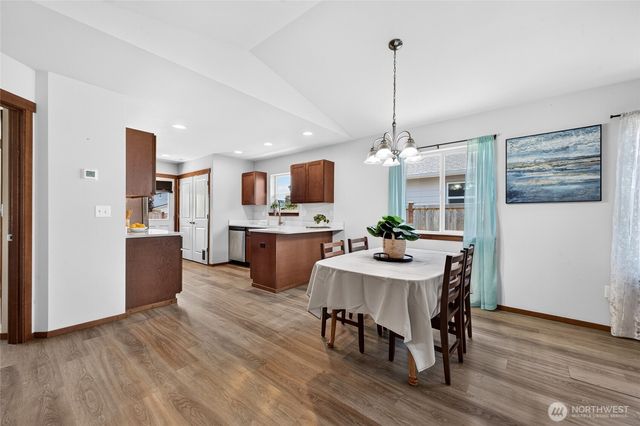 523 E Van Dam Place, Buckley, WA 98321