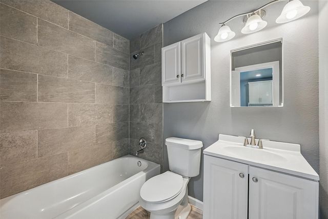 906 S Willow Street, Sherman, TX 75090