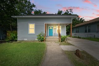 906 S Willow Street, Sherman, TX 75090