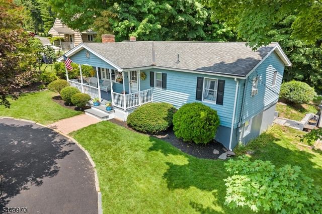 3 Lou Ann Blvd, West Milford Twp., NJ 07480