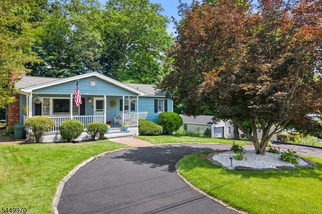 3 Lou Ann Blvd, West Milford Twp., NJ 07480