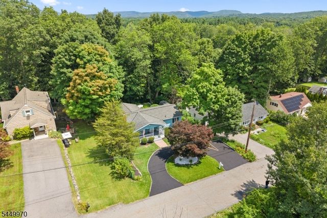 3 Lou Ann Blvd, West Milford Twp., NJ 07480