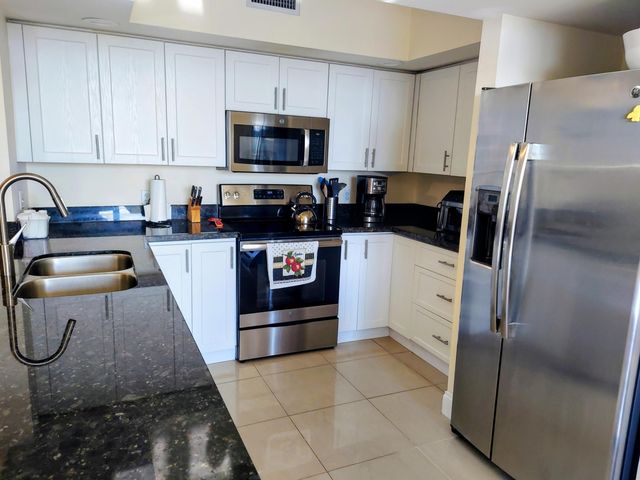 100 N Federal Highway 826, Fort Lauderdale, FL 33301