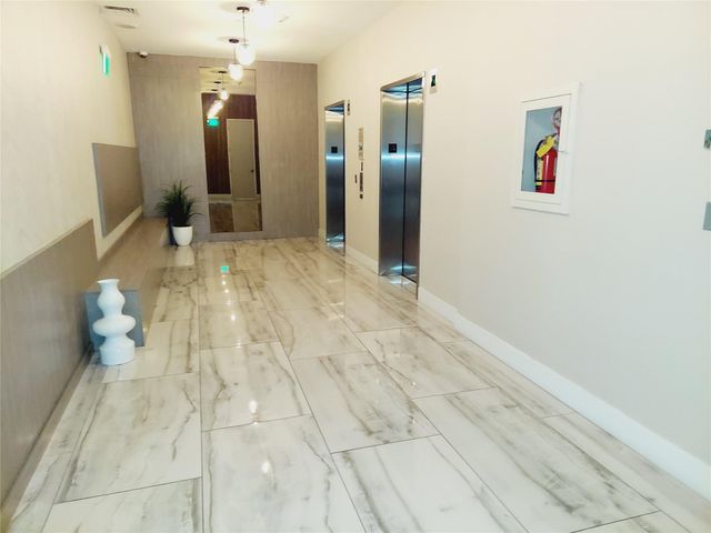 100 N Federal Highway 826, Fort Lauderdale, FL 33301