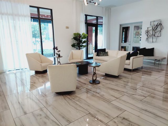 100 N Federal Highway 826, Fort Lauderdale, FL 33301