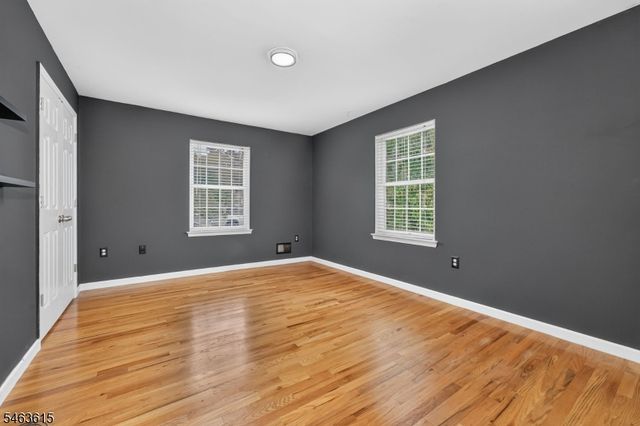 587 Greenbrook Rd, North Plainfield Boro, NJ 07063