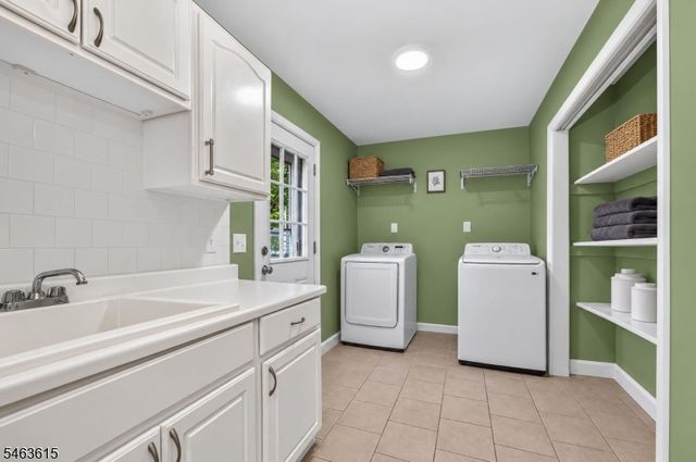 587 Greenbrook Rd, North Plainfield Boro, NJ 07063