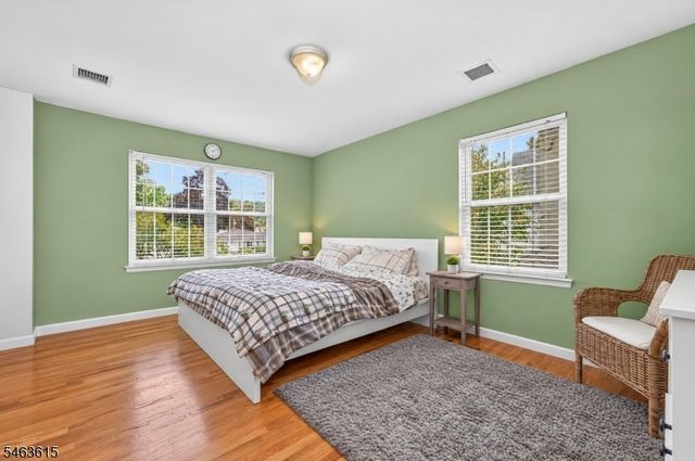 587 Greenbrook Rd, North Plainfield Boro, NJ 07063