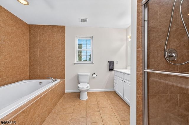 587 Greenbrook Rd, North Plainfield Boro, NJ 07063