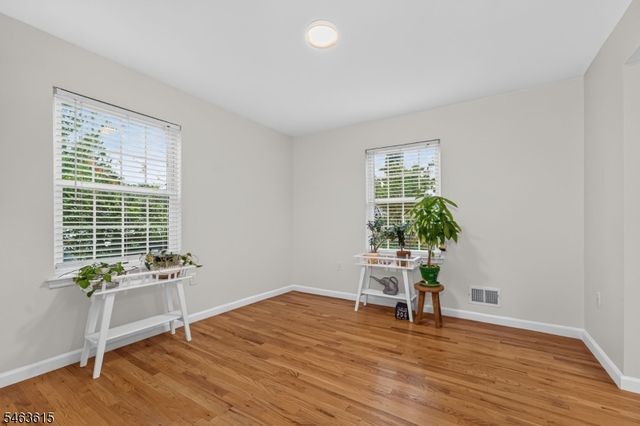 587 Greenbrook Rd, North Plainfield Boro, NJ 07063