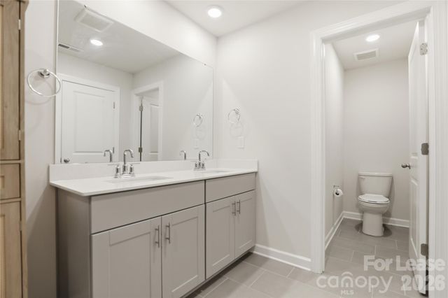 2317 Belterra Drive, Charlotte, NC 28216