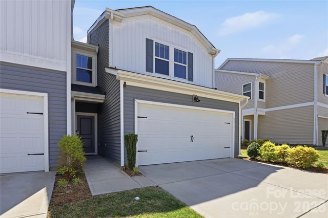 2317 Belterra Drive, Charlotte, NC 28216