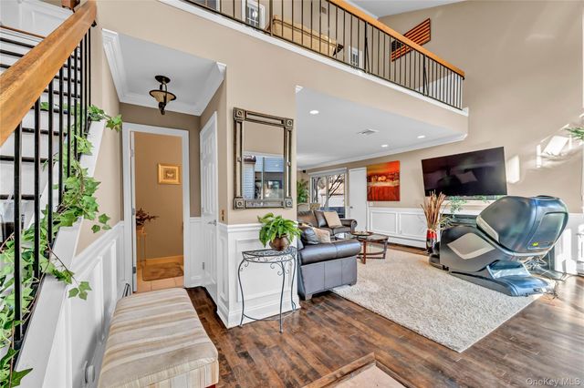 8 Fawn Ridge 8, Millwood, NY 10546