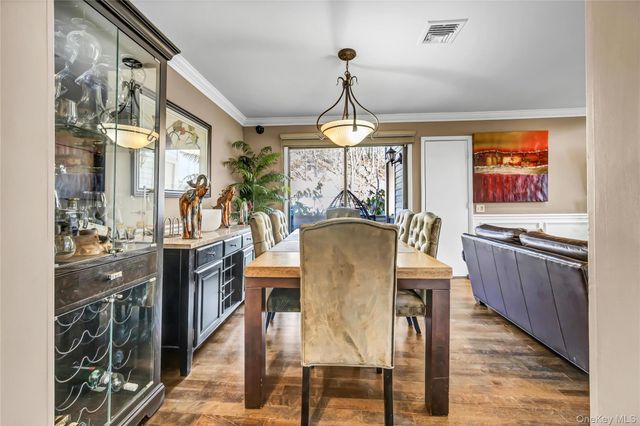 8 Fawn Ridge 8, Millwood, NY 10546