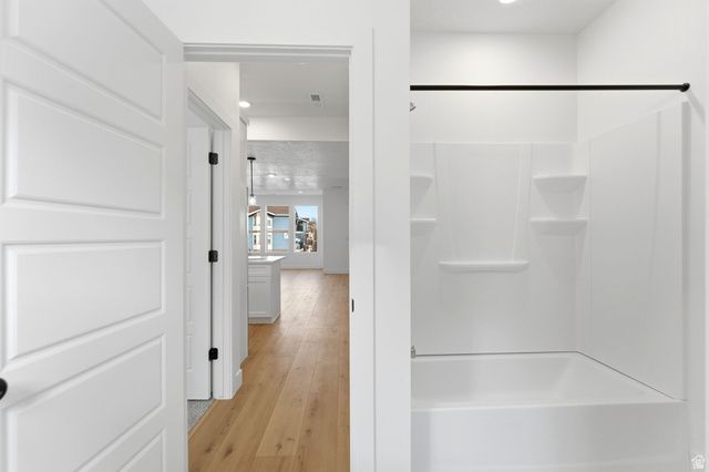 138 CHAMBORD CT, Sandy, UT 84070