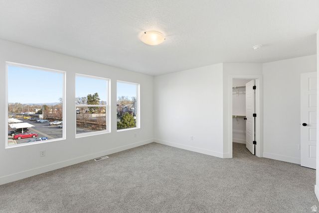 138 CHAMBORD CT, Sandy, UT 84070