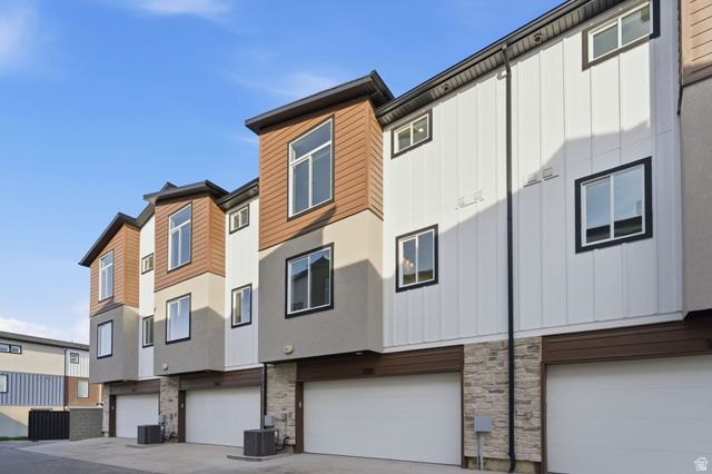 138 CHAMBORD CT, Sandy, UT 84070