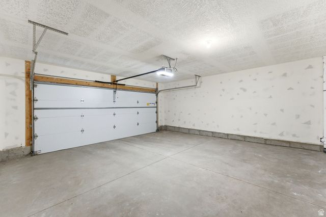 138 CHAMBORD CT, Sandy, UT 84070